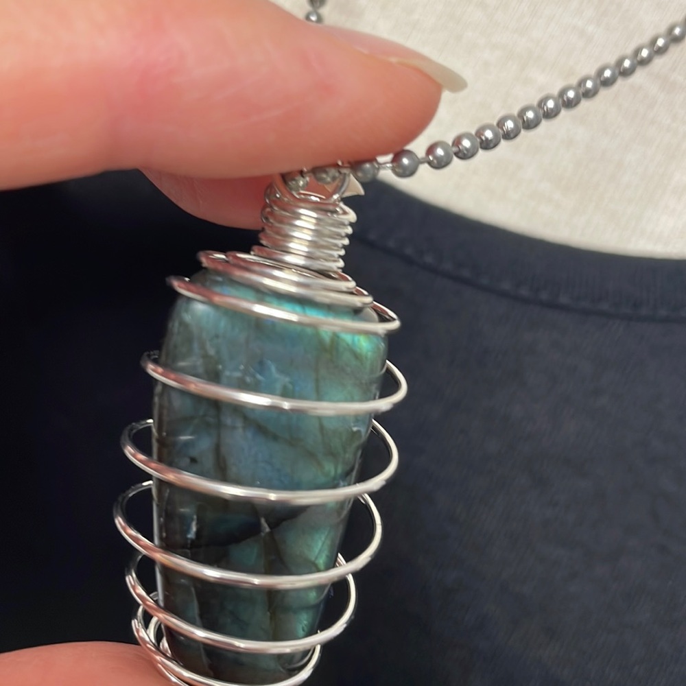 Labradorite Cage Charm Necklace (3)